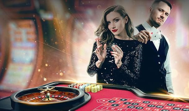 Người chơi đang đặt cược thể thao trên thiết bị di động